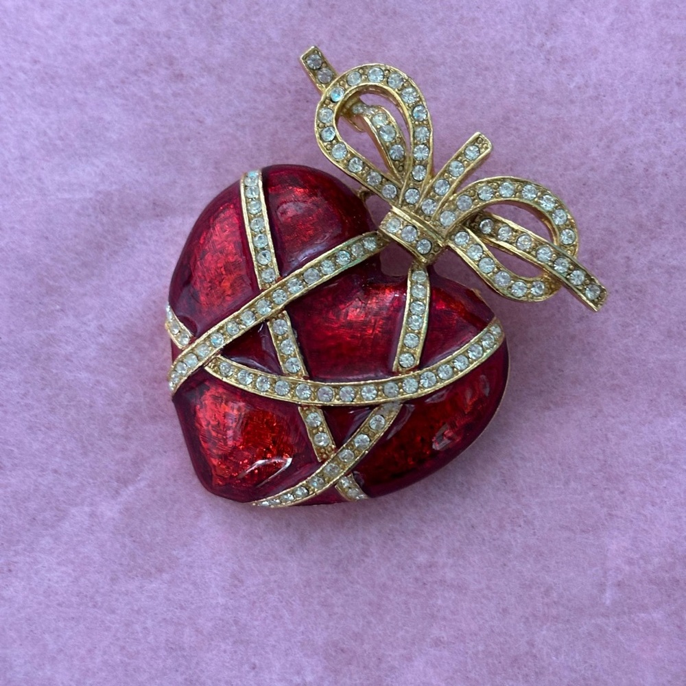 Vintage LIA Heart Brooch